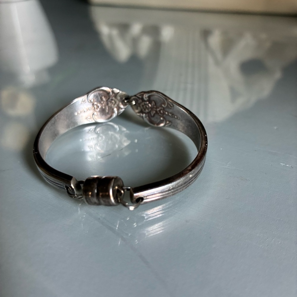 Silver Magnetic Vintage Oneida Spoon Bracelet - Picture 3 of 5